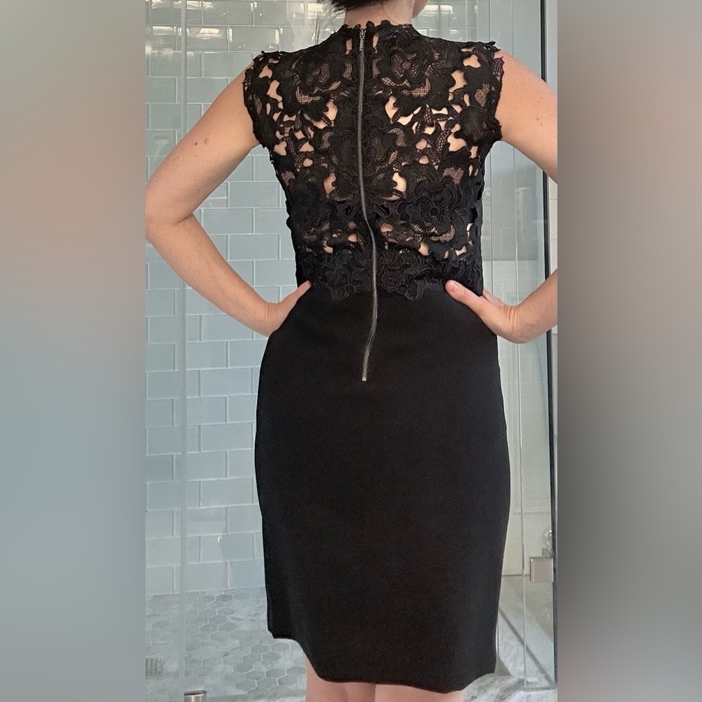 Elie Tahari Benita Black Sweetheart Neckline Guipure Lace Dress